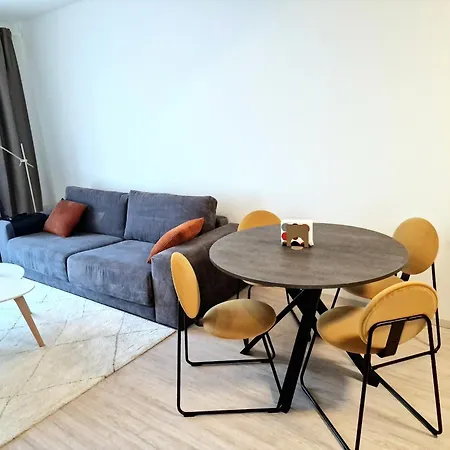 Elegant Urban With Parking Spot Apartmán Bratislava